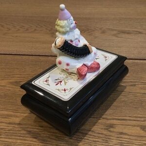 Lady Mate jewelry box